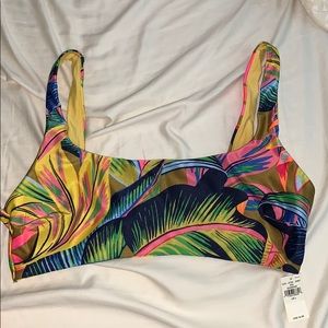 AERIE SCOOP BIKINI TOP - NWT - L